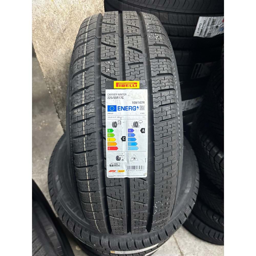 225/55R17C 109/107T Pirelli Winter Carrier M+S 3PMSF