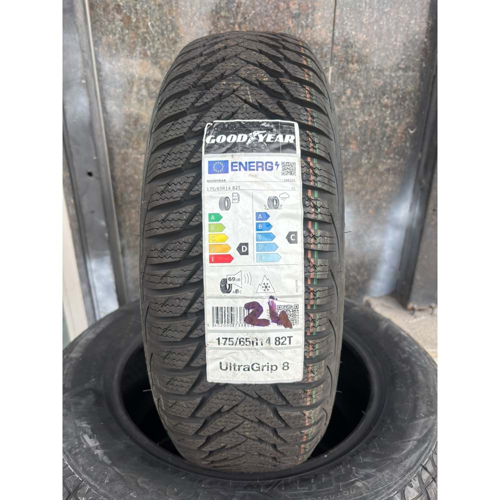 175/65R14 82T Goodyear Ultragrip 8 M+S