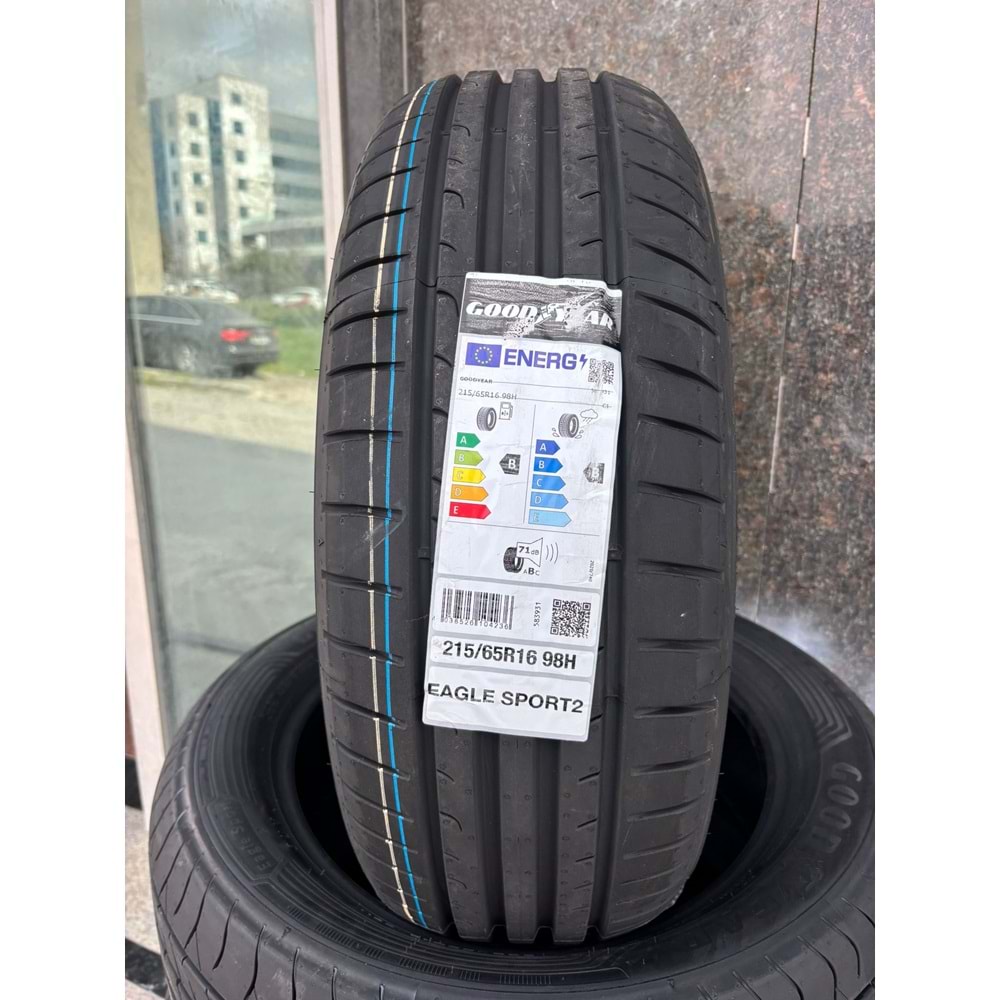 215/65R16 98H Goodyear Eagle Sport 2