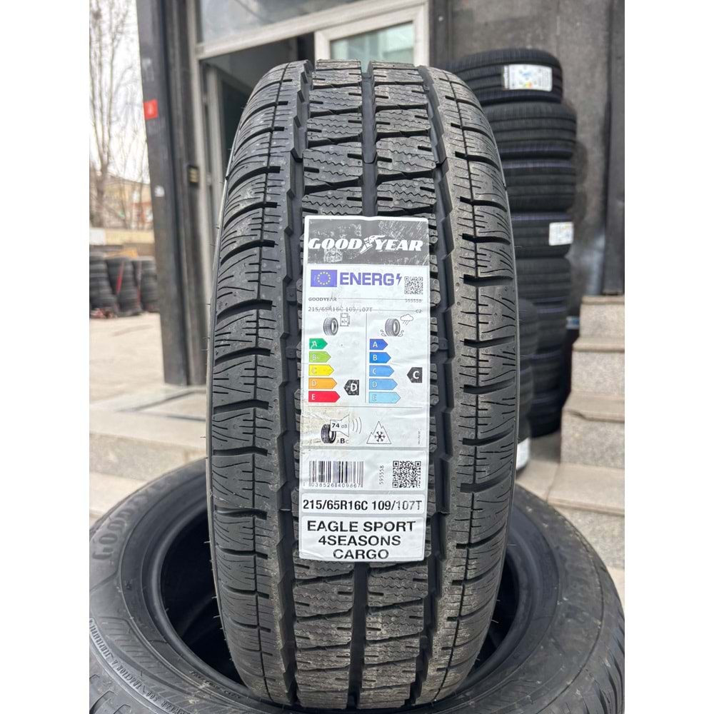 215/65R16C 109/107T Goodyear Eagle Sport 4Seasons Cargo M+S 3PMSF