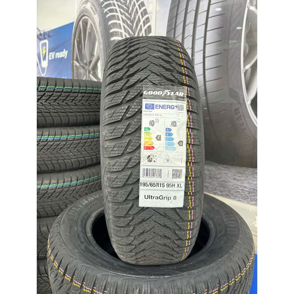 195/65R15 95H XL Goodyear UltraGrip 8 M+S 3PMSF
