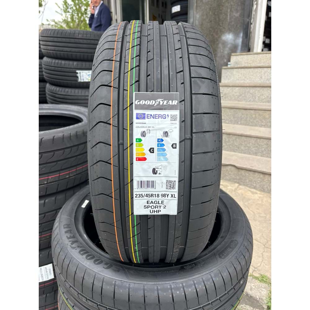 235/45R18 98Y XL Goodyear Eagle Sport 2 Uhp FP