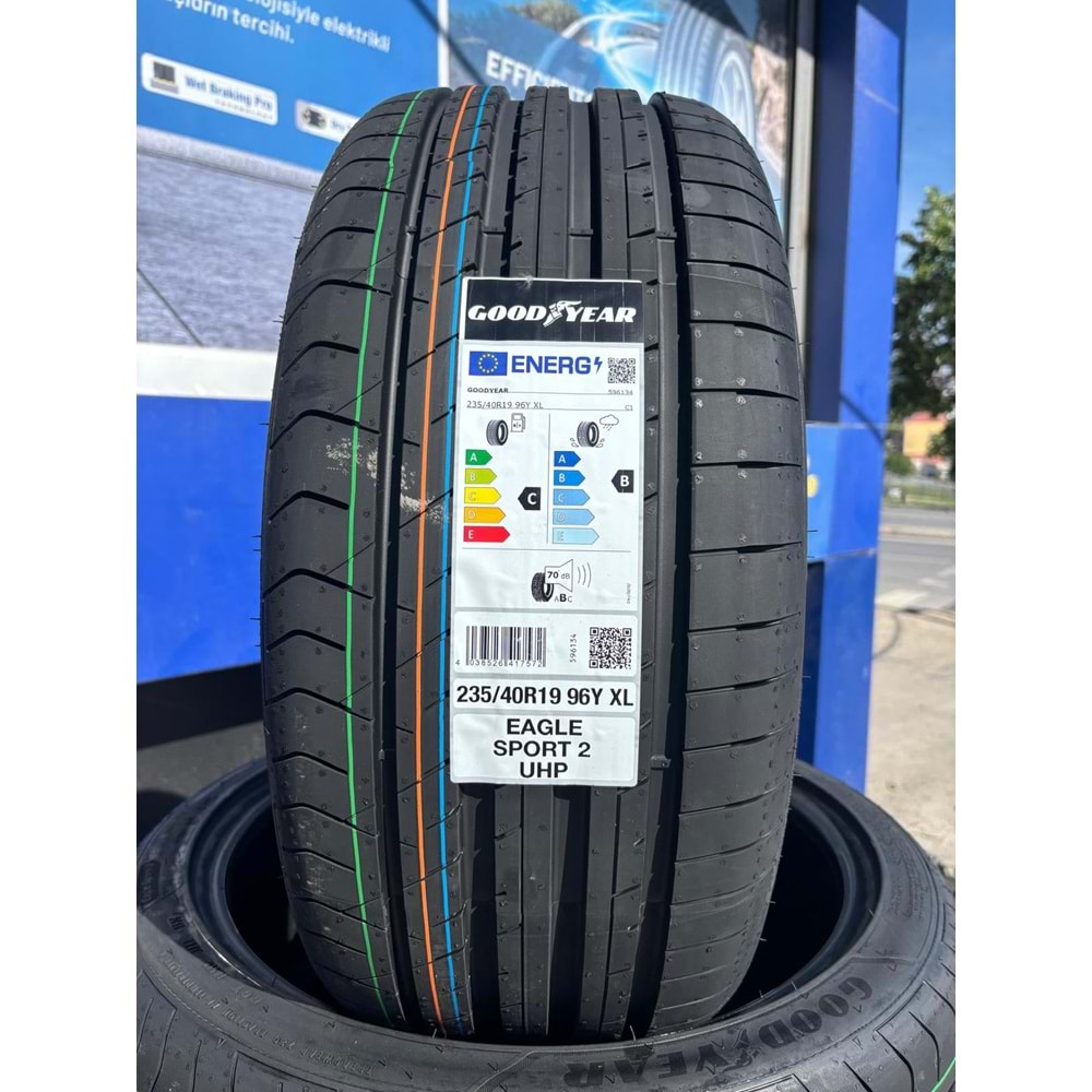 235/40R19 96Y XL Goodyear Eagle Sport 2 Uhp FP