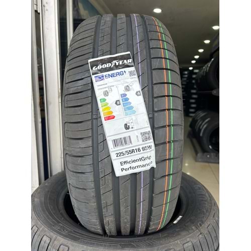 225/55R16 95W Goodyear Efficientgrip Performance