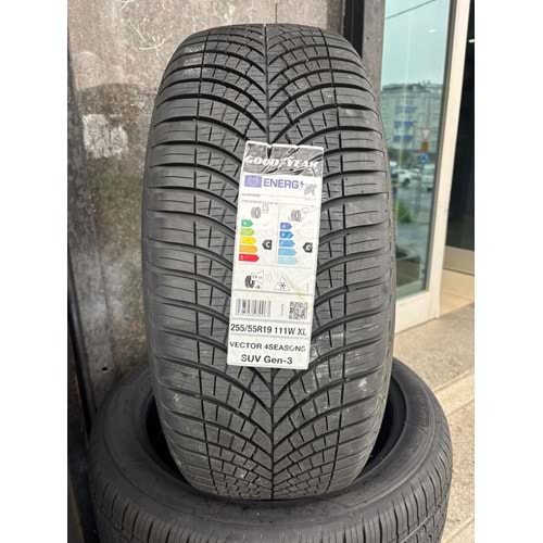 255/55R19 111W XL Goodyear Vector 4Seasons Gen-3 Suv M+S 3PMSF
